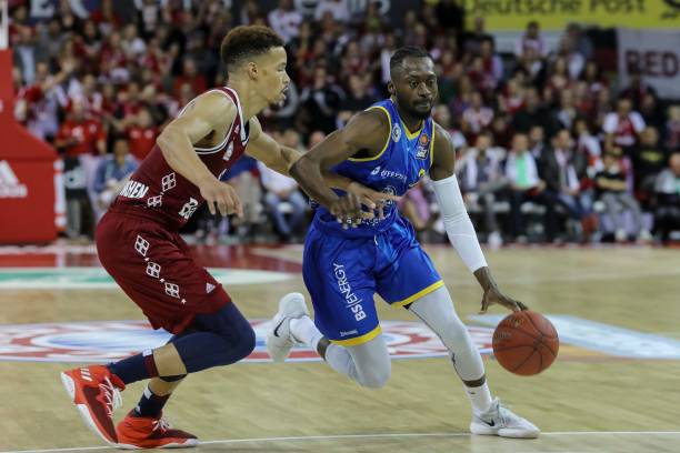 季共有6次 季共有6次