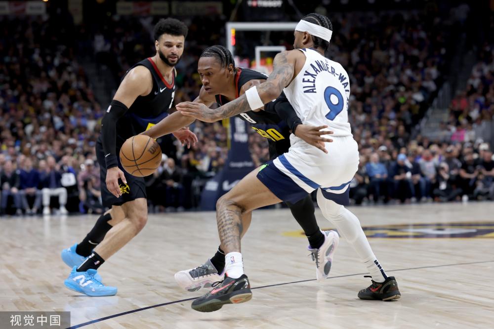 而我国泳队 而我国泳队