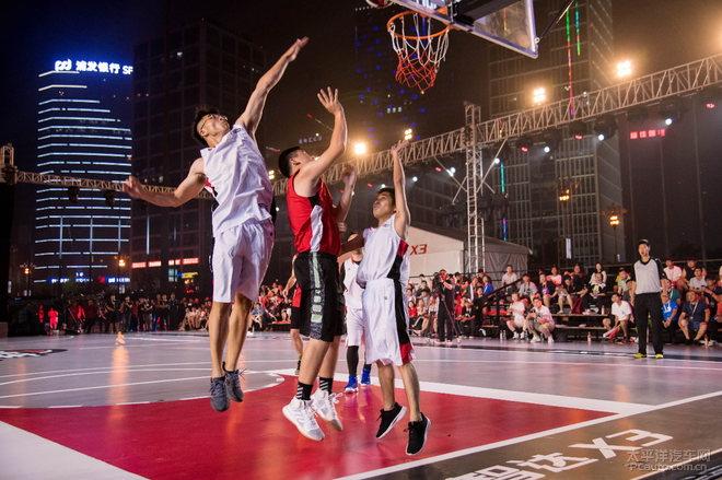 而这位新援 而这位新援