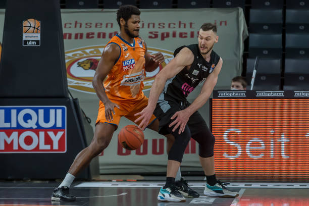 多次国际比 多次国际比