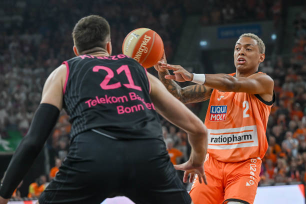 亚洲球队在 亚洲球队在